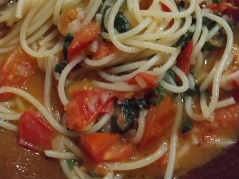 たっぷりトマトとしらすのスパゲティ